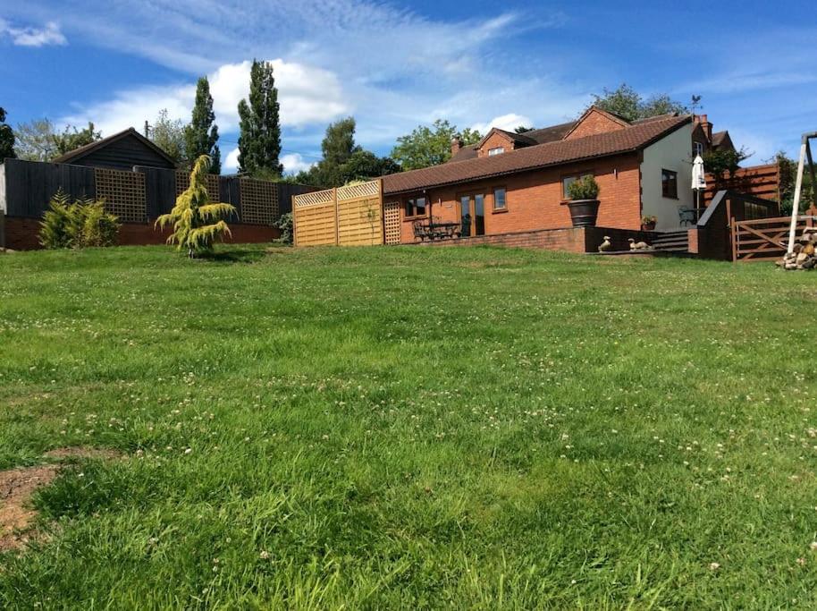 Woodcutters Barn, Overlooking Ledbury & Malvern Hills 外观 照片